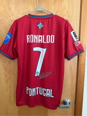 Portugal Ronaldo #7 Men's Soccer Jersey - Red